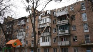 Атака на Київ: один загиблий, 30 постраждалих, пошкоджено понад 10 багатоповерхівок наслідки атаки на Київ