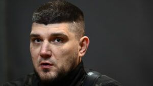 Денис Капустін