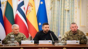 Законопроєкт про вибори можуть представити до кінця лютого – Арахамія Давид Арахамія