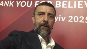 Денис Безлюдько