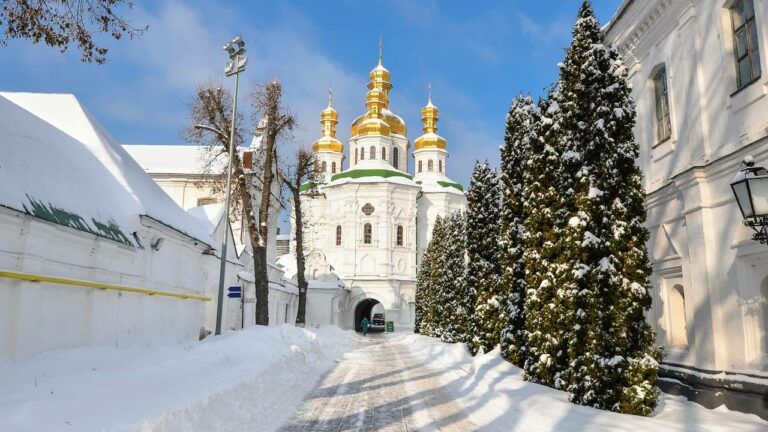 церковний календар на лютий 2026