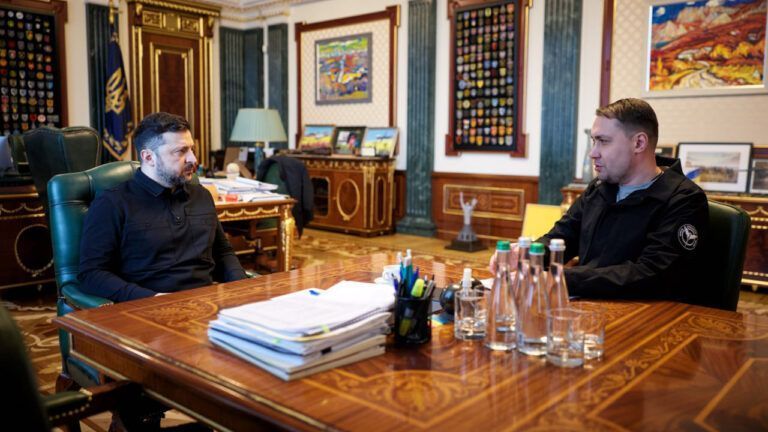 Зеленський анонсував посилення санкційного тиску на Росію та її поплічників