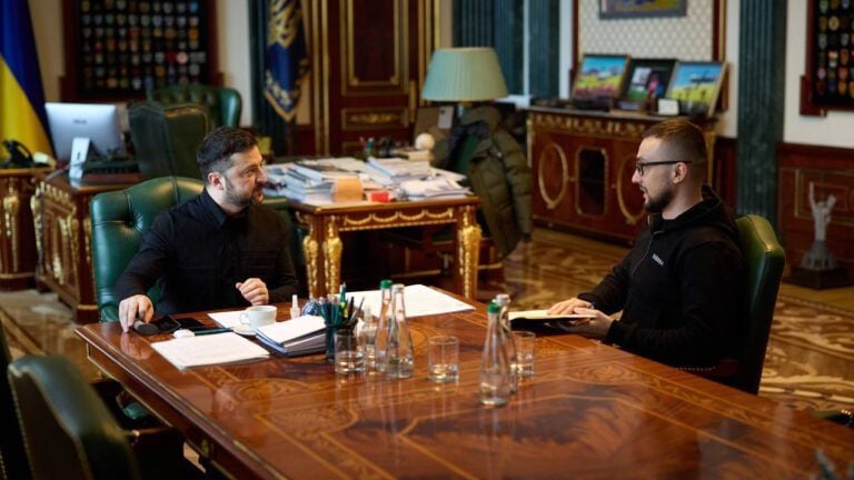 Зеленский встретился со Стерненко: обсудили дроны и поддержку ВСУ