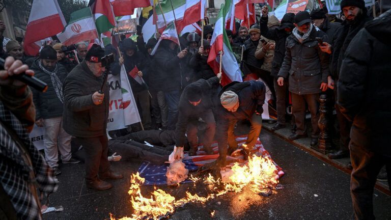 протести в Ірані