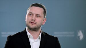 ens-Frederik Nielsen Єнс-Фредерік Нільсен