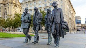 Представлені перші фото акторів в образах учасників The Beatles: що кажуть в мережі байопік про Бітлз