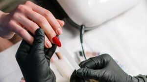 манікюр на День святого Валентина