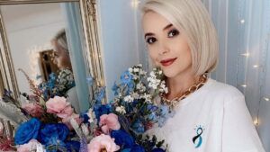 Міка Ньютон