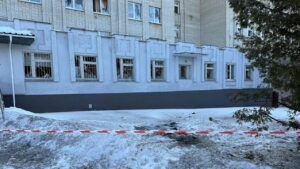 У Сумах російські дрони атакували дитячу лікарню: що відомо