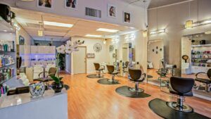 Місячний календар стрижок на березень 2026