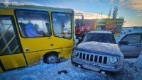 ДТП в Белоцерковском районе 19 февраля: последствия столкновения школьного автобуса и автомобиля