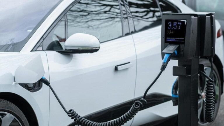 штраф за зарядку электромобиля дома