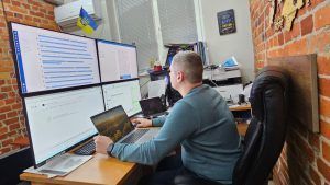 АТОвця, який значився живим у полоні, повернули мертвим: у Харкові судять обвинувачених у його викраденні