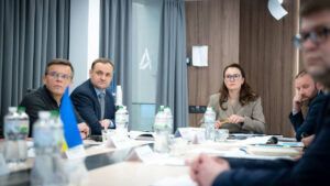 Уряд виділить 3 млрд грн на ямковий ремонт доріг у прифронтових регіонах