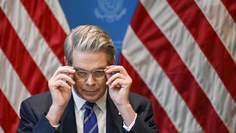 Скотт Бессент