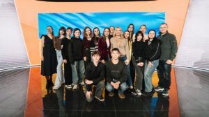 Оксана Гутцайт, Яна Брензей і Гліб Стрижко провели екскурсію для підлітків