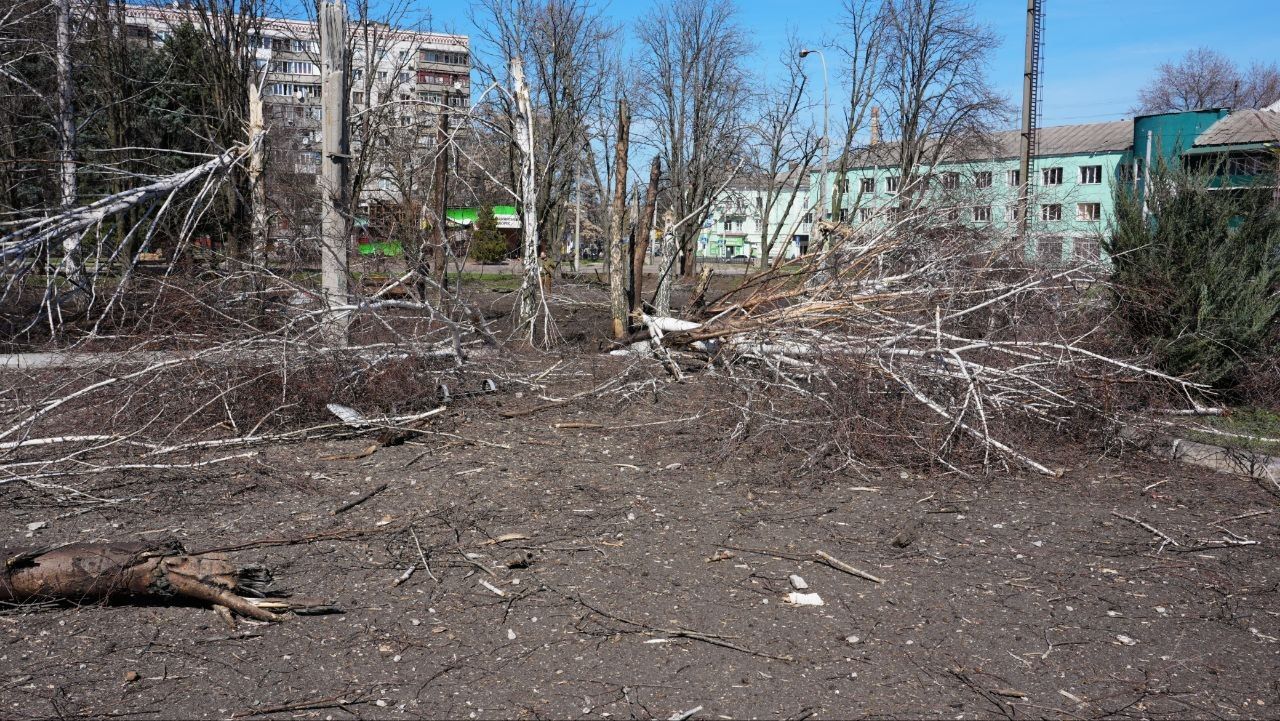 РФ вдарила по Краматорську авіабомбою: є поранені, серед загиблих – дитина