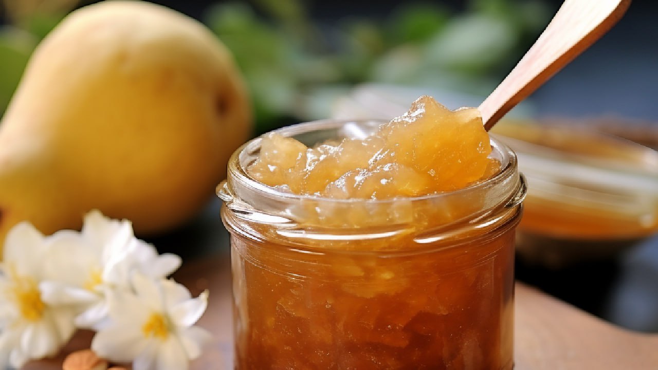 Грушевий джем з мигдалем