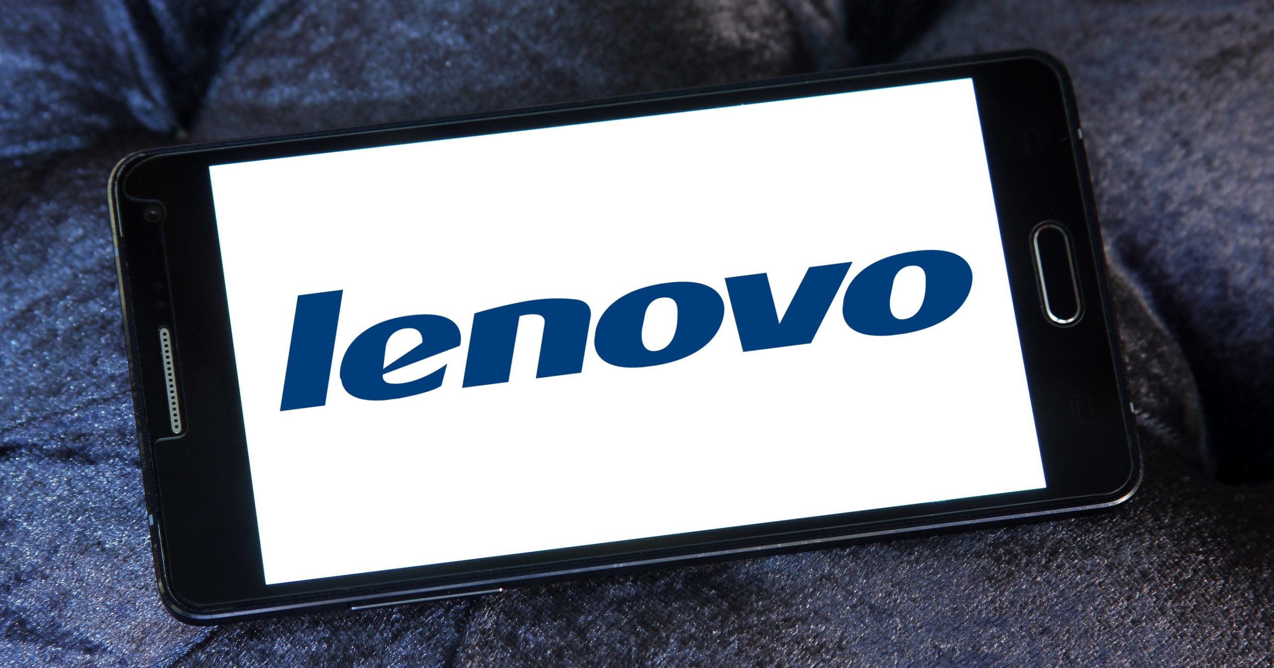 Конкурент iPhone: Lenovo показала новый флагманский смартфон